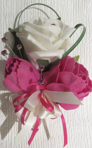 Fuchsia & Ivory Rose Corsage